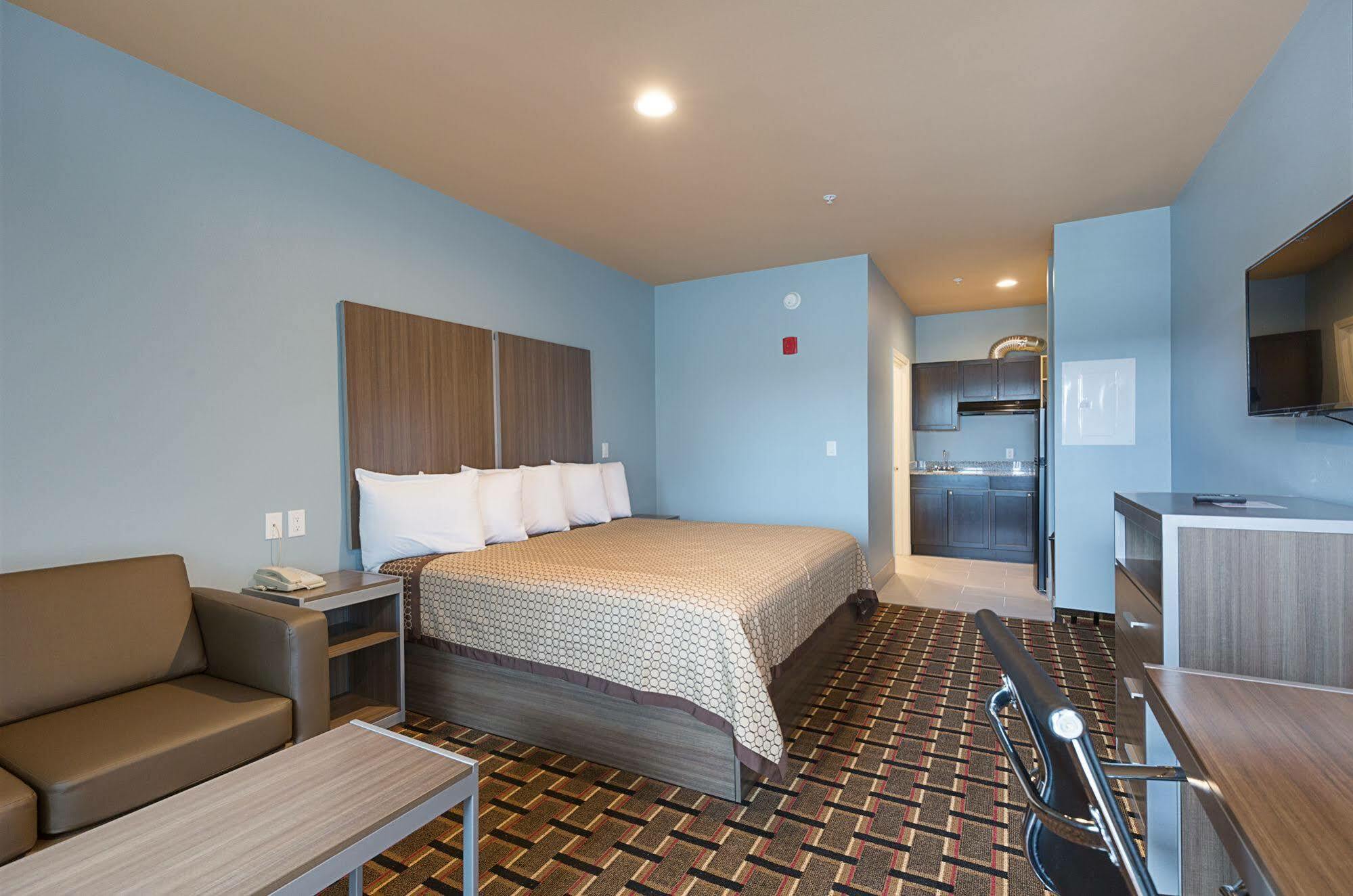 Scottish Inns & Suites - Crosby Екстериор снимка