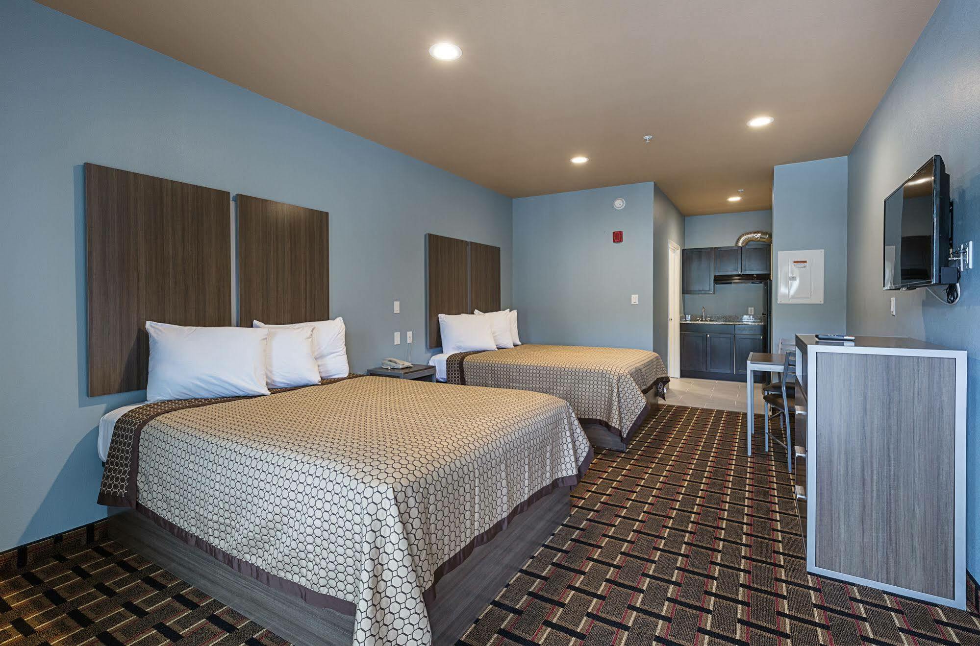 Scottish Inns & Suites - Crosby Екстериор снимка
